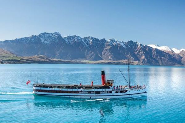 The Earnslaw